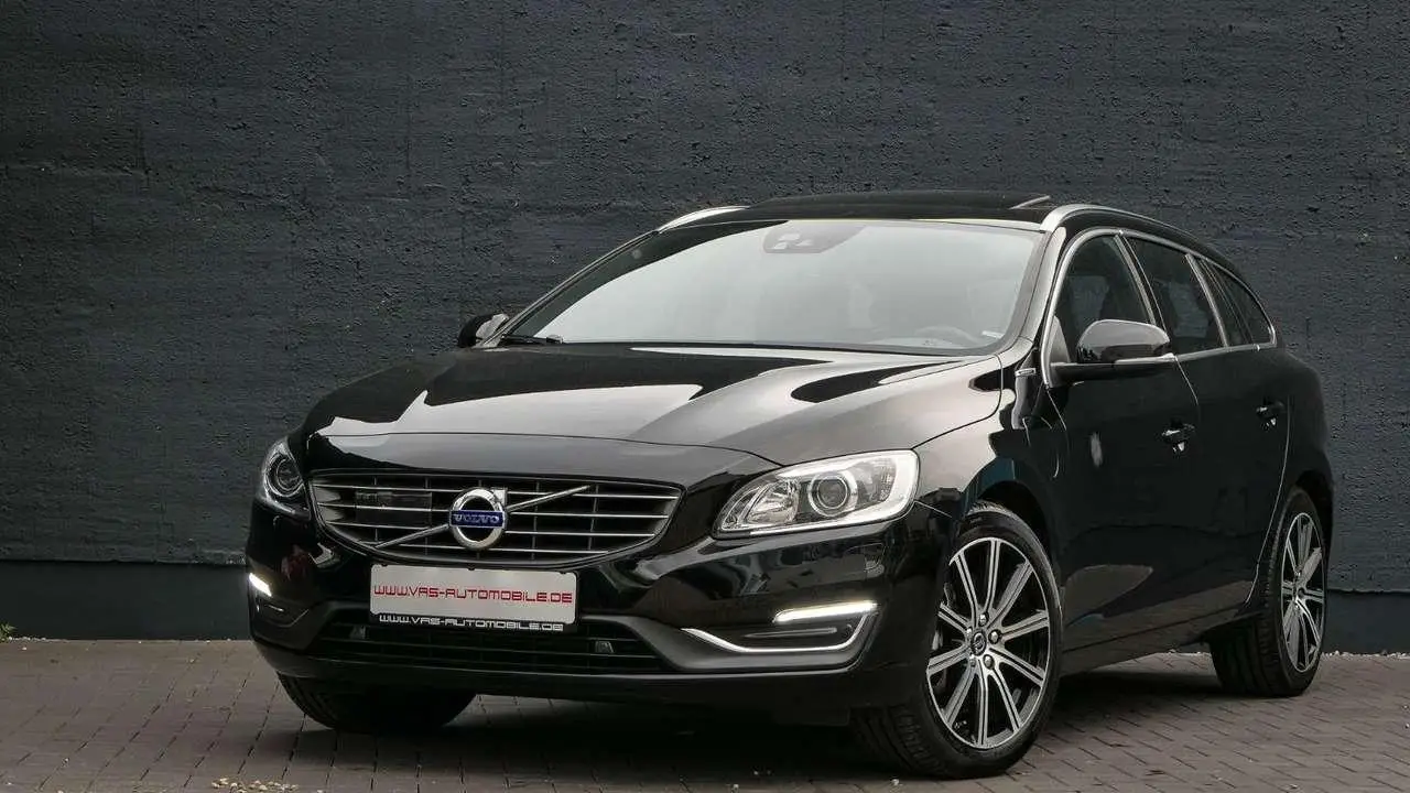 Photo 1 : Volvo V60 2018 Hybrid