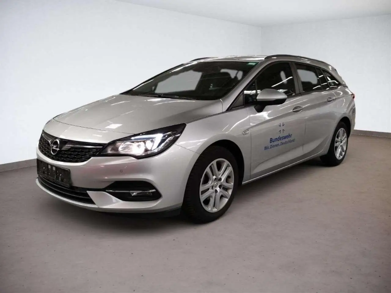 Photo 1 : Opel Astra 2020 Diesel