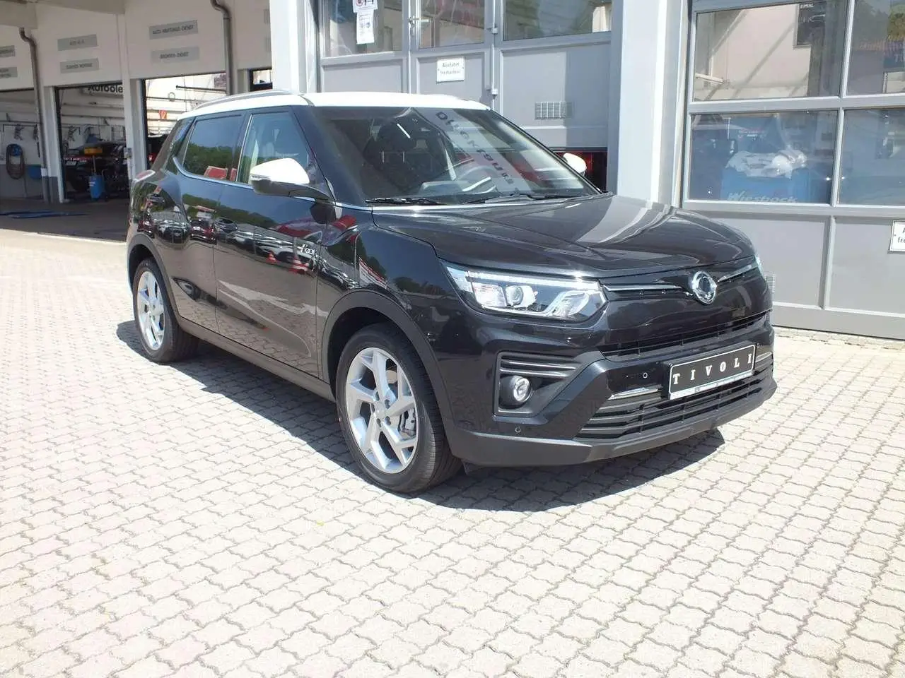 Photo 1 : Ssangyong Tivoli 2023 Essence