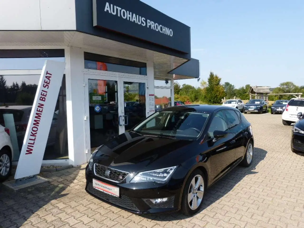 Photo 1 : Seat Leon 2015 Petrol