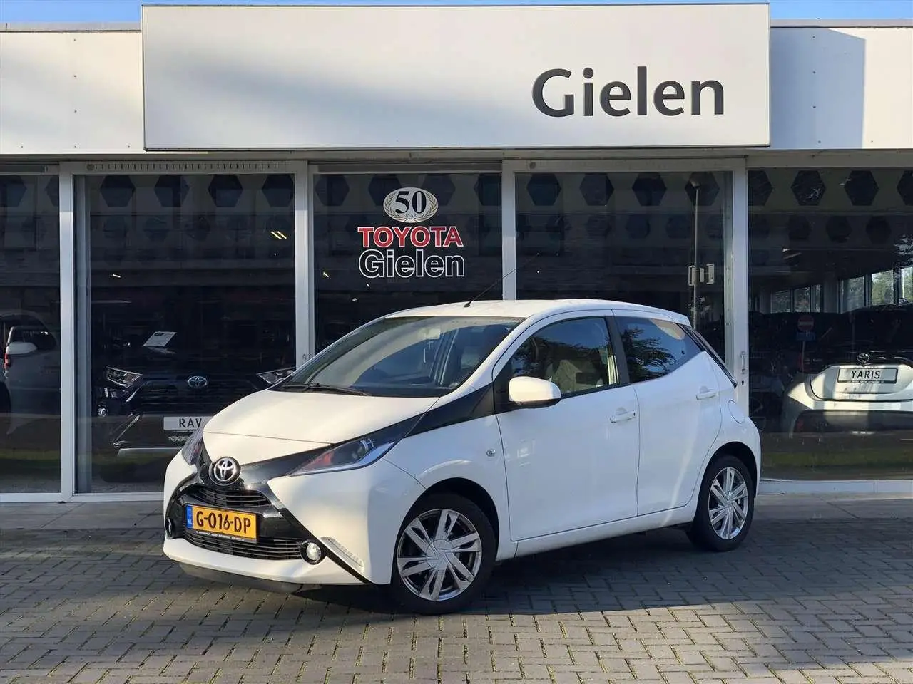 Photo 1 : Toyota Aygo 2017 Petrol