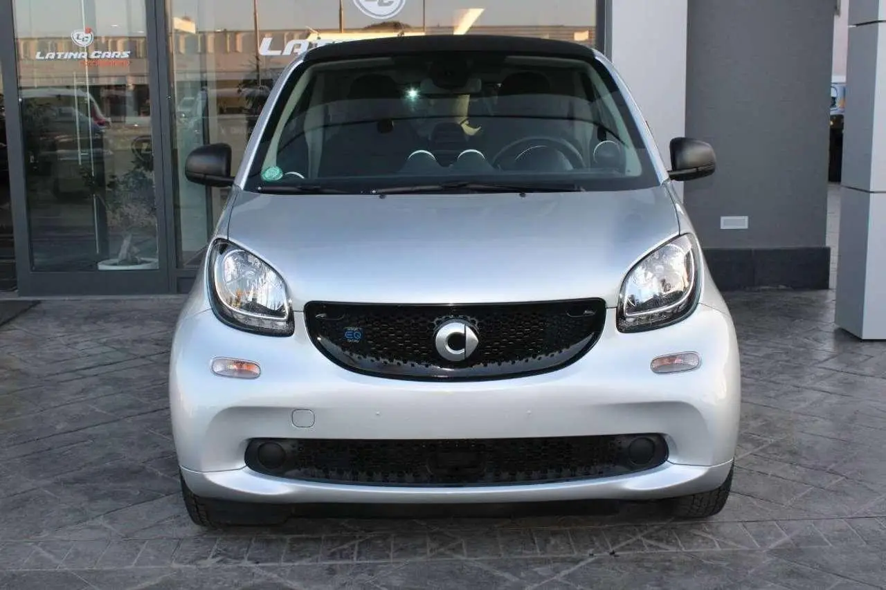 Photo 1 : Smart Fortwo 2018 Electric