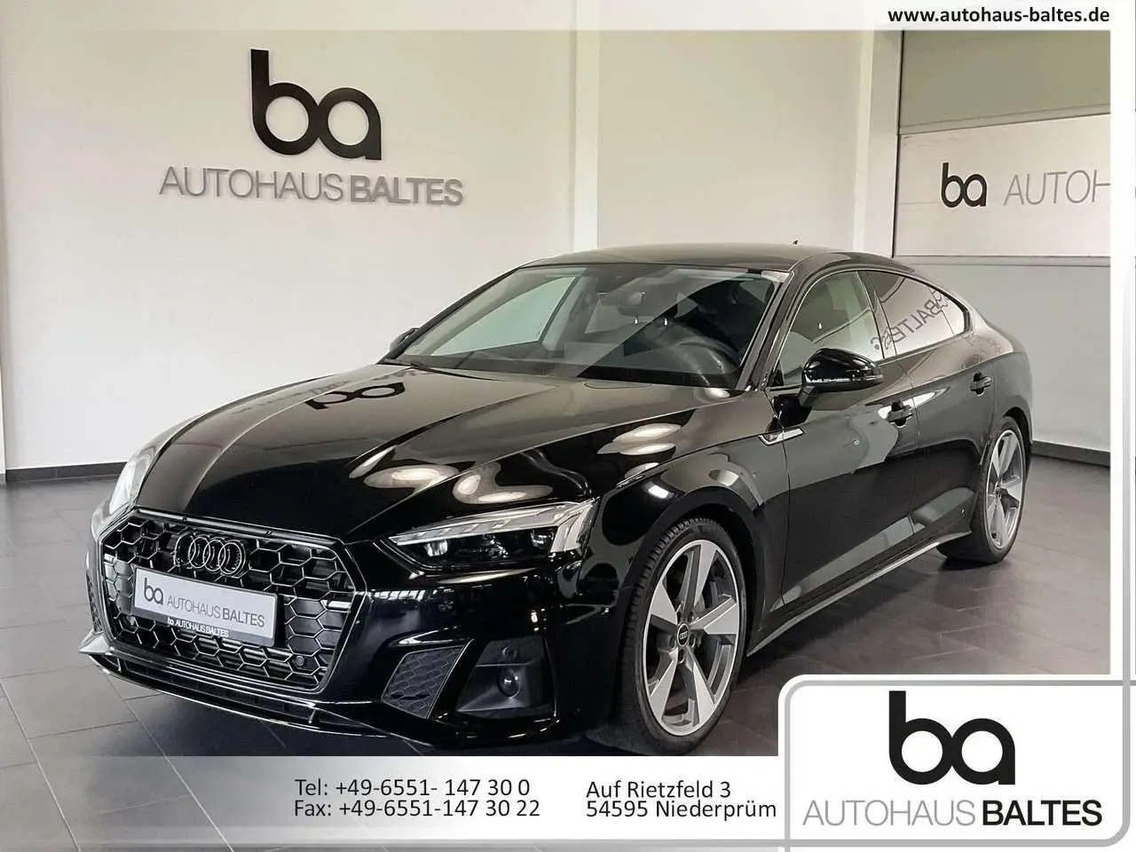 Photo 1 : Audi A5 2023 Petrol