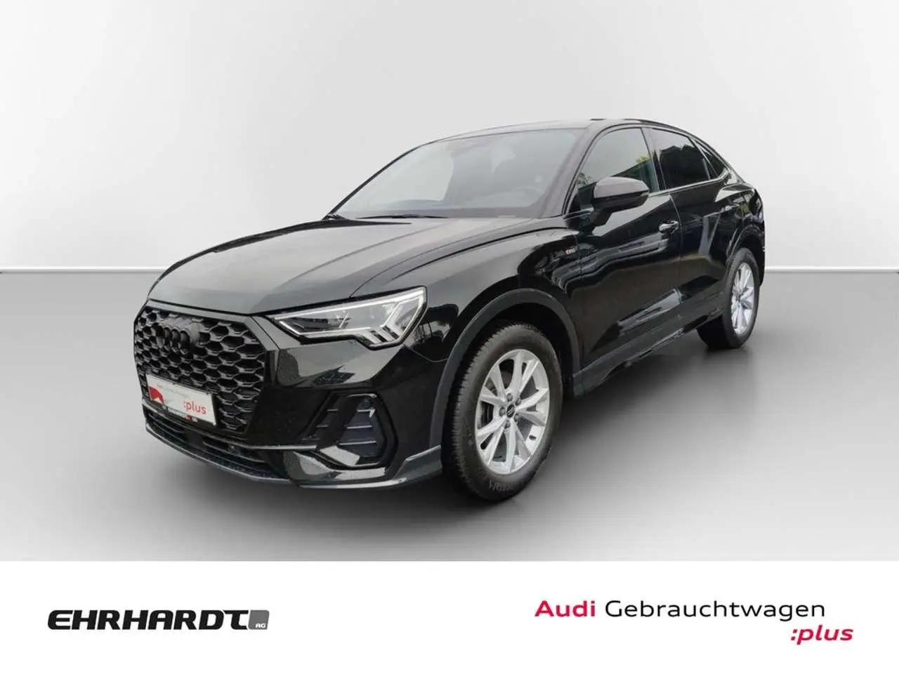 Photo 1 : Audi Q3 2023 Petrol