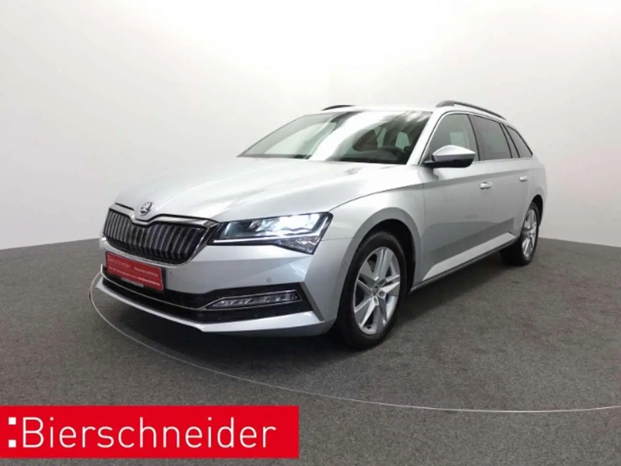 Photo 1 : Skoda Superb 2022 Hybrid