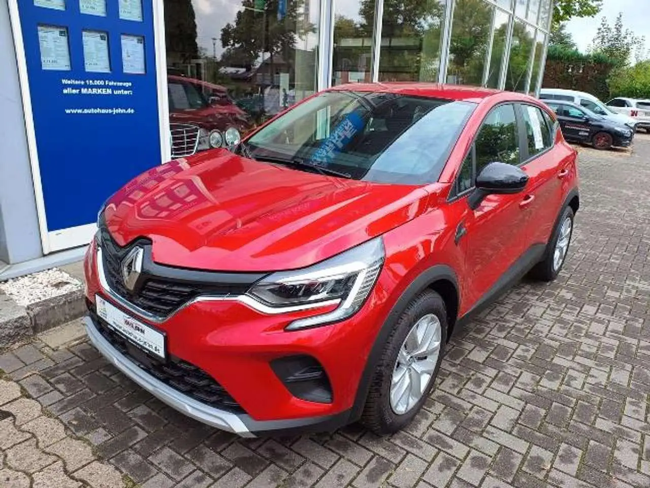 Photo 1 : Renault Captur 2023 Essence