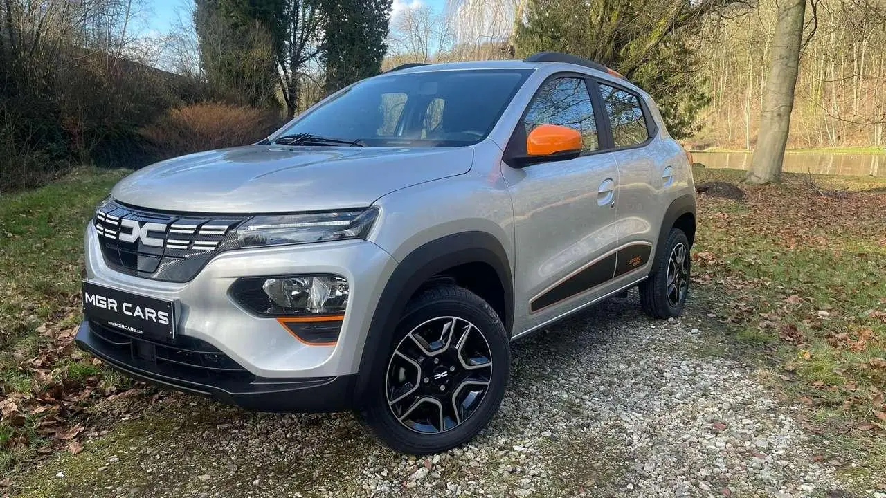 Photo 1 : Dacia Spring 2023 Electric