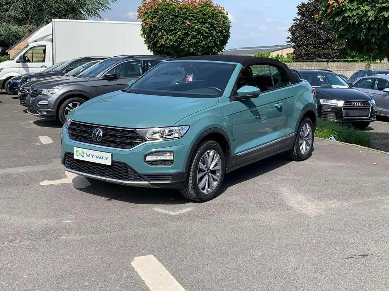 Photo 1 : Volkswagen T-roc 2021 Essence