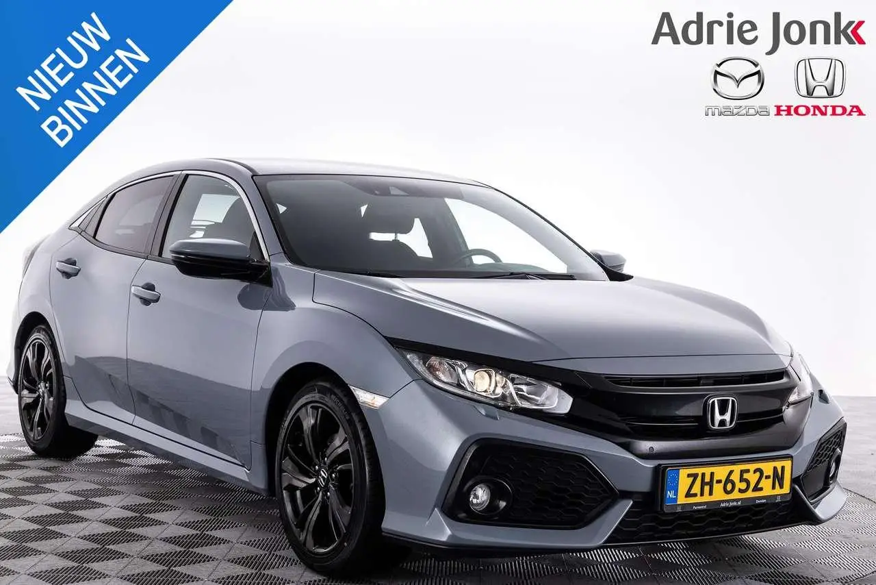 Photo 1 : Honda Civic 2019 Essence