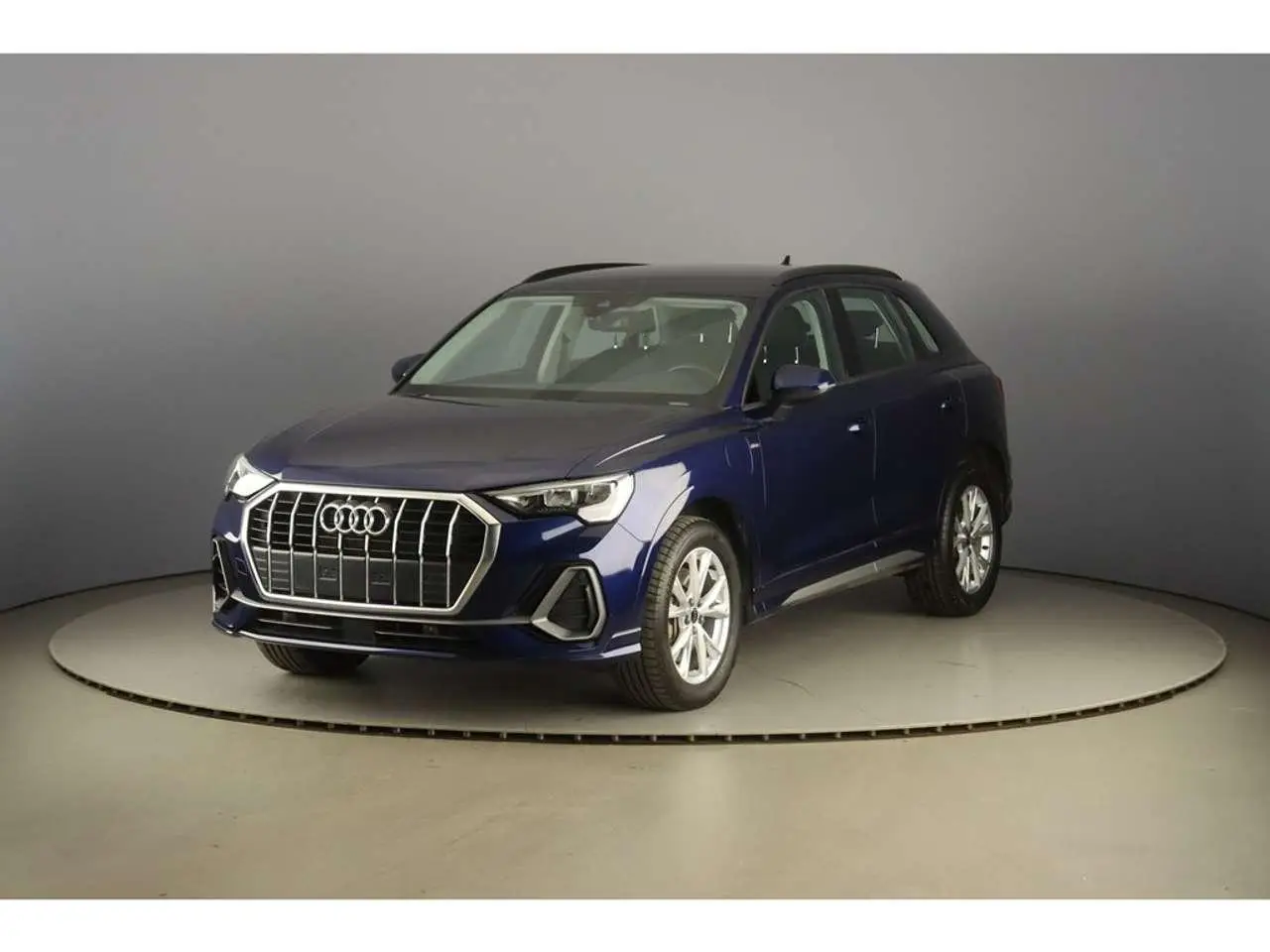 Photo 1 : Audi Q3 2023 Hybrid