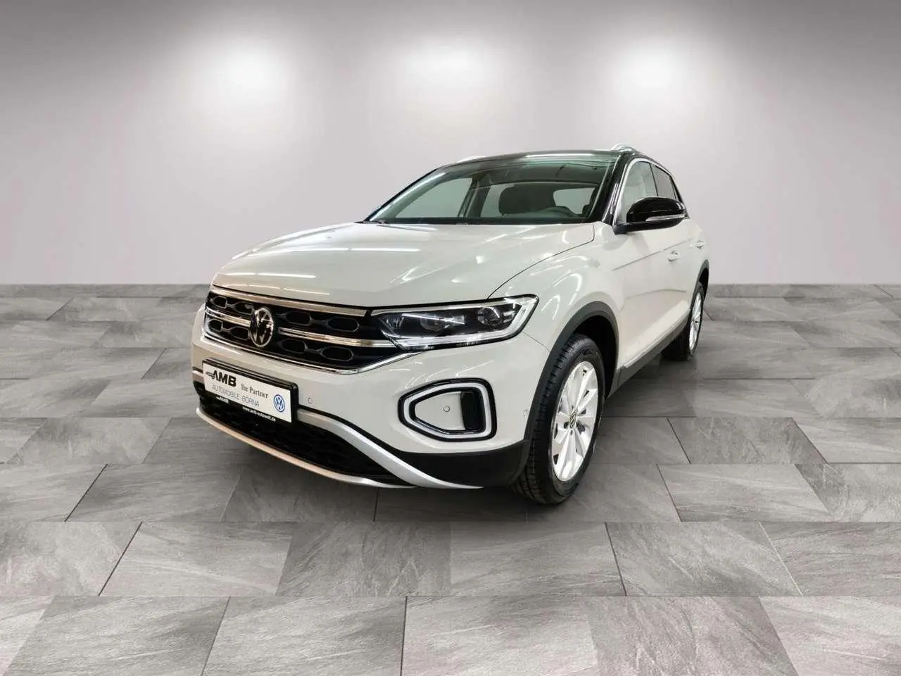 Photo 1 : Volkswagen T-roc 2024 Petrol