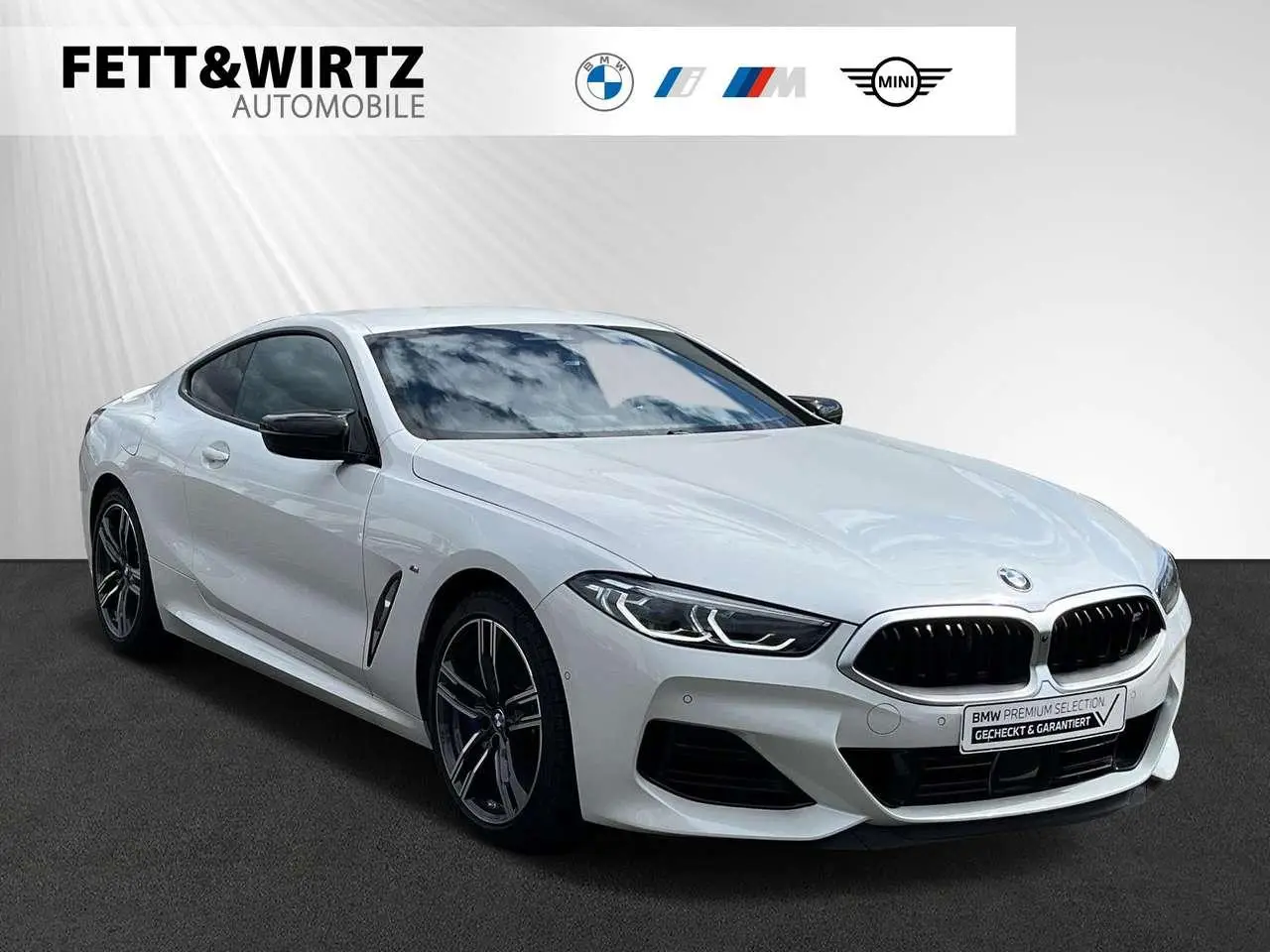 Photo 1 : Bmw M850 2023 Petrol