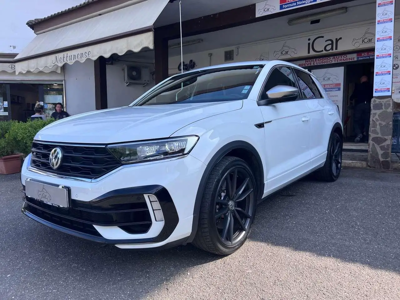 Photo 1 : Volkswagen T-roc 2020 Petrol