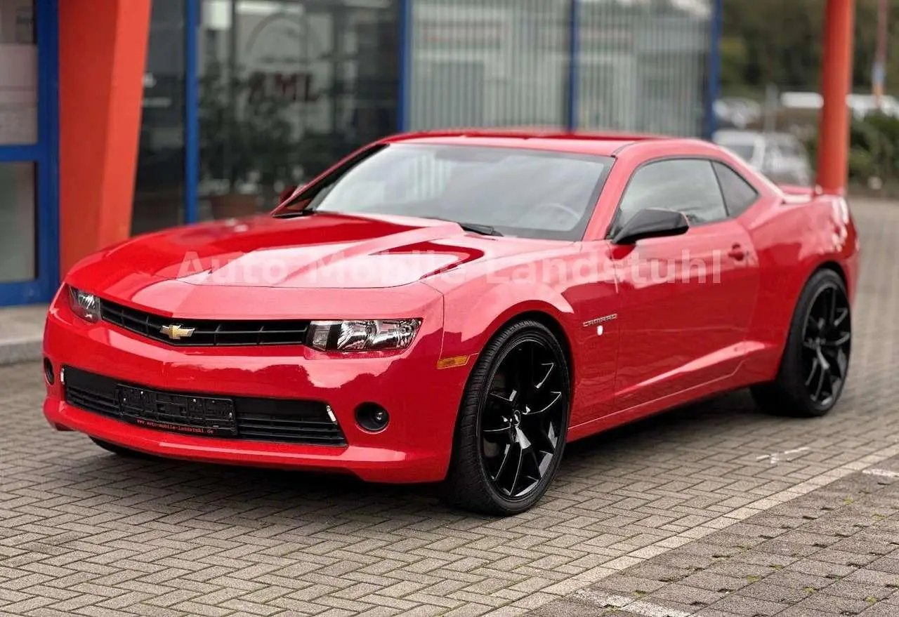 Photo 1 : Chevrolet Camaro 2015 Essence