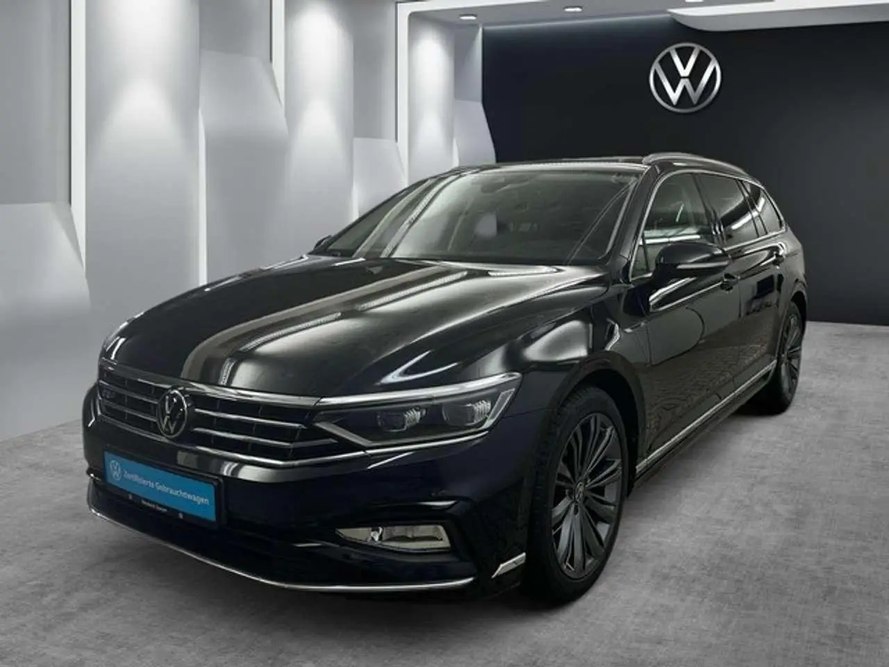 Photo 1 : Volkswagen Passat 2021 Essence