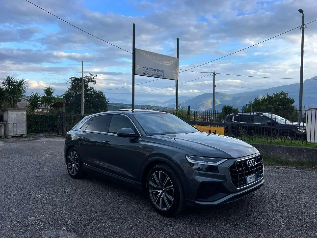 Photo 1 : Audi Q8 2019 Hybride