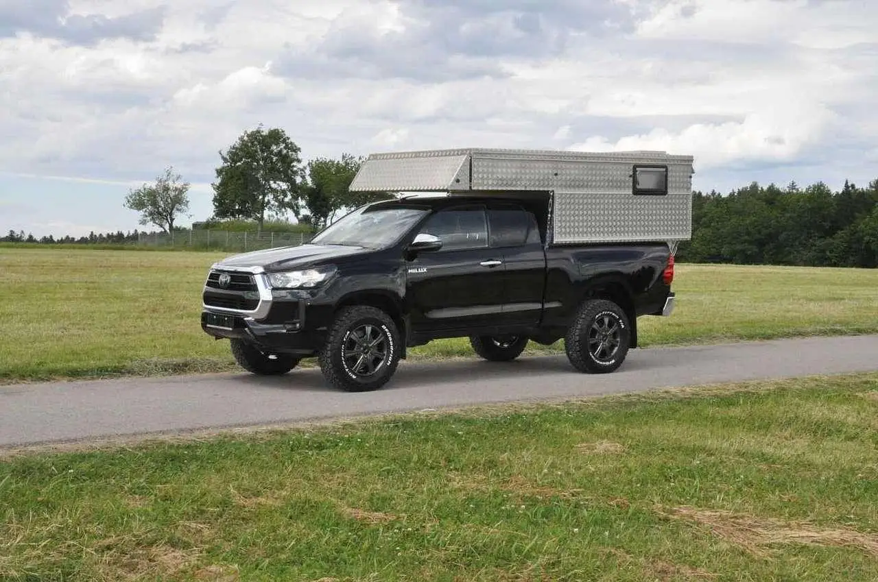 Photo 1 : Toyota Hilux 2024 Diesel