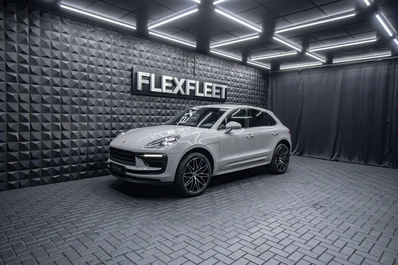 Photo 1 : Porsche Macan 2021 Essence