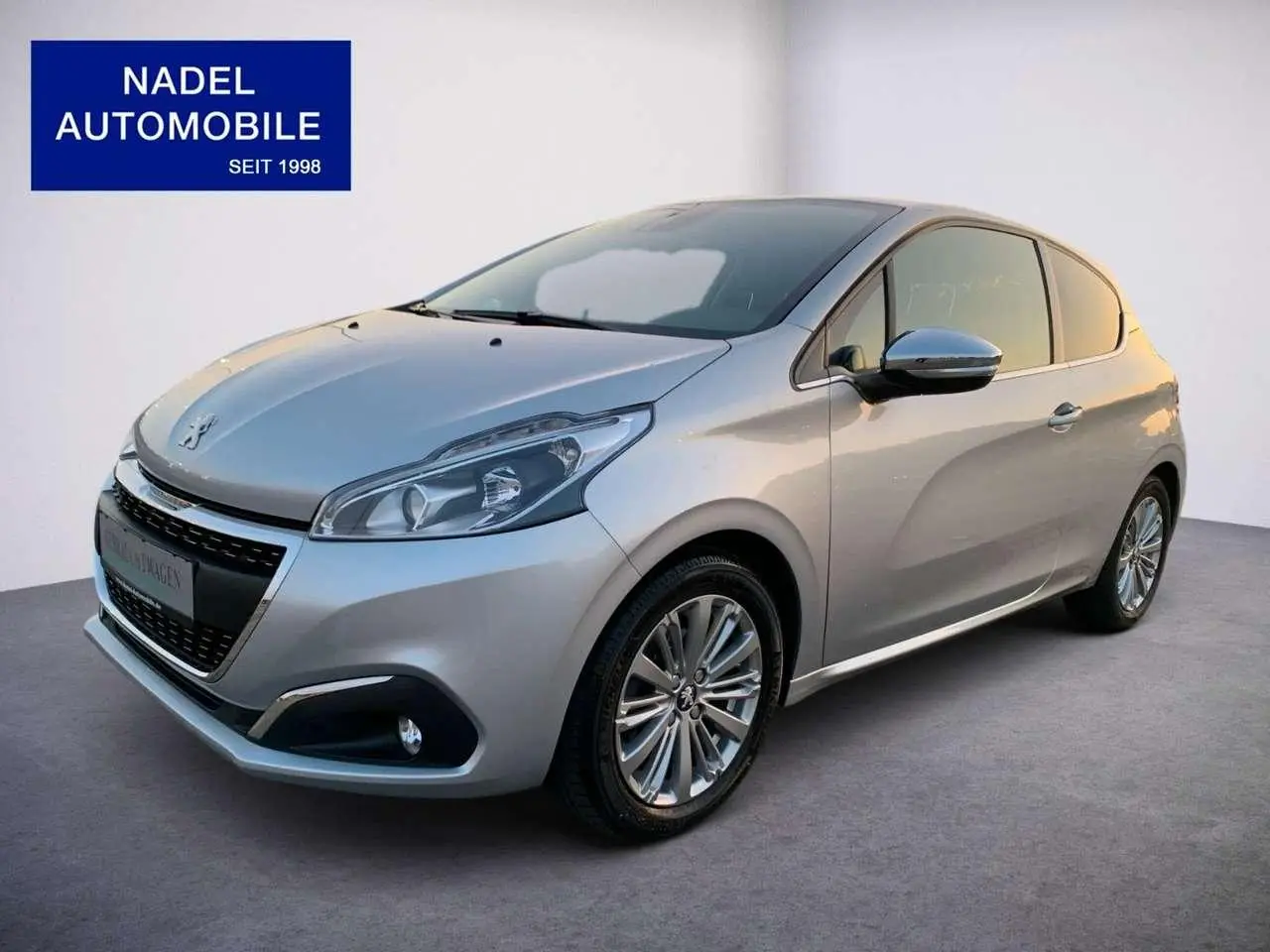 Photo 1 : Peugeot 208 2018 Petrol