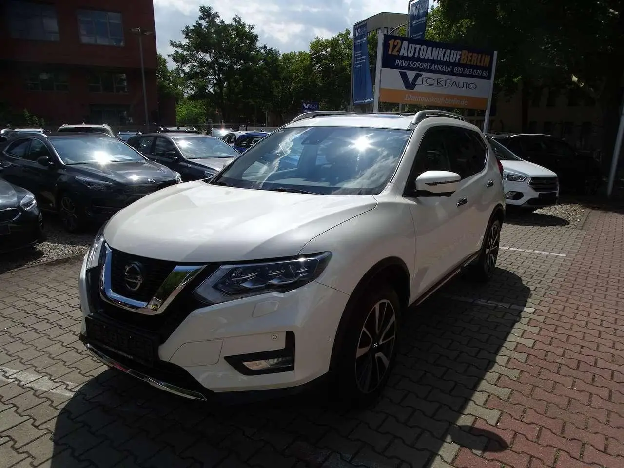 Photo 1 : Nissan X-trail 2020 Essence