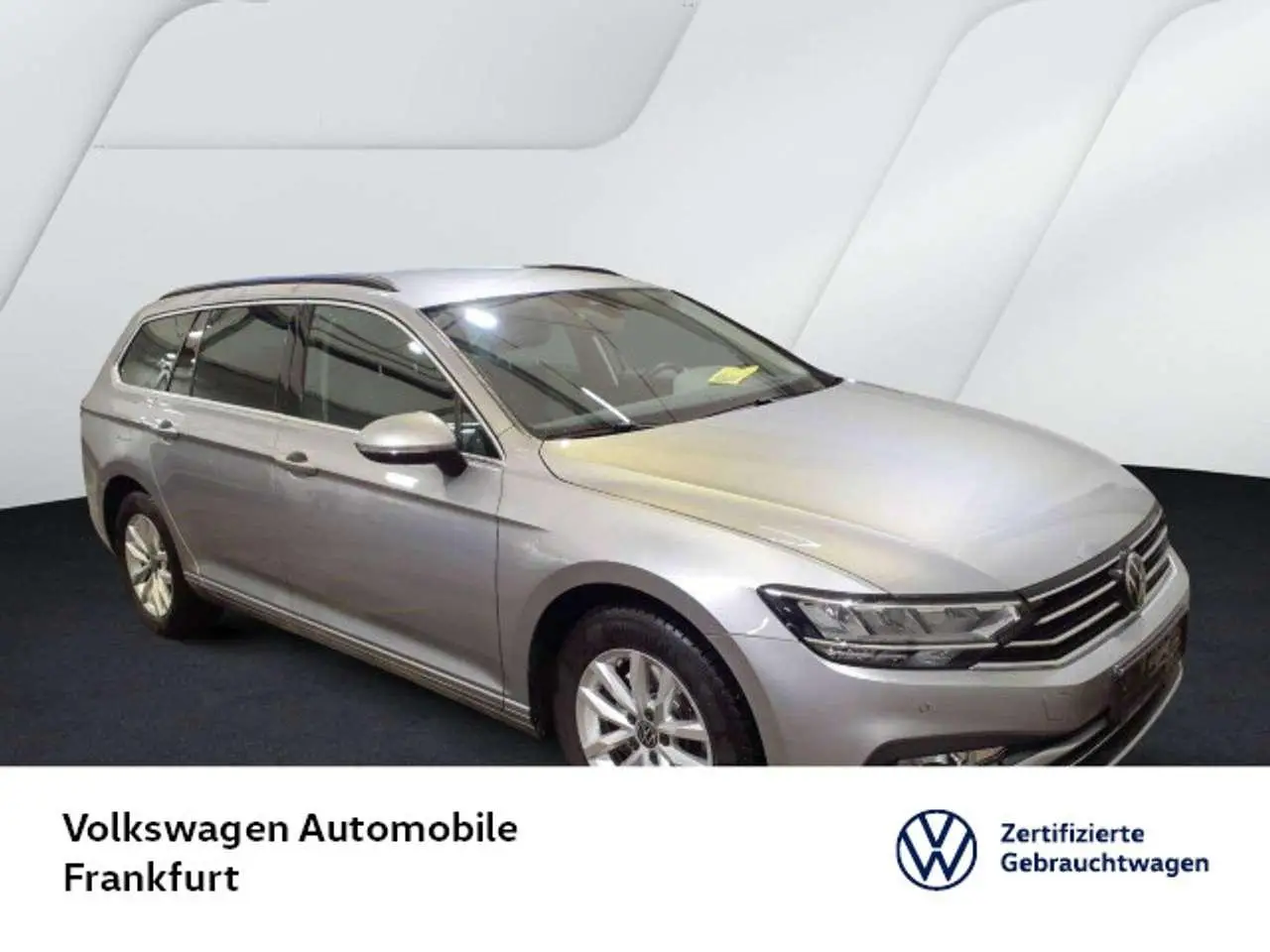 Photo 1 : Volkswagen Passat 2023 Essence