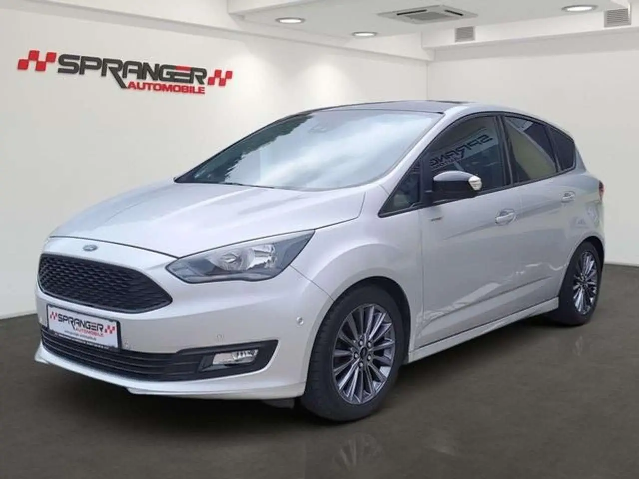 Photo 1 : Ford C-max 2018 Essence