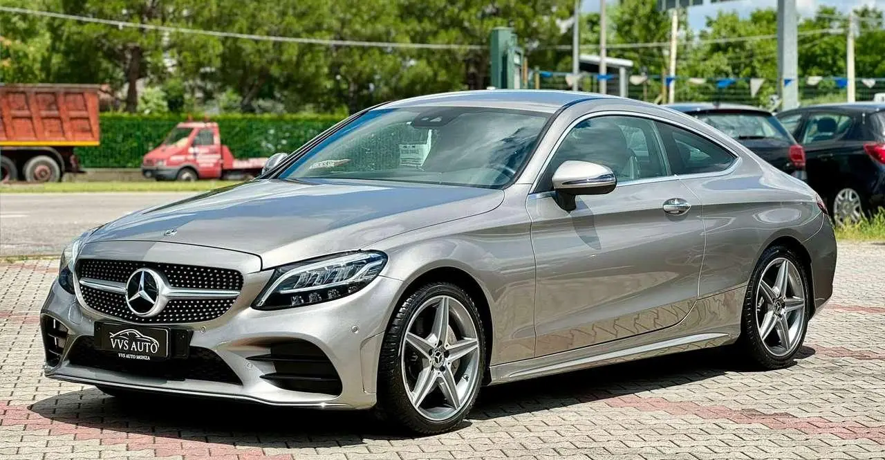 Photo 1 : Mercedes-benz Classe C 2019 Essence