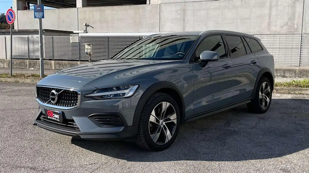 Photo 1 : Volvo V60 2021 Hybrid