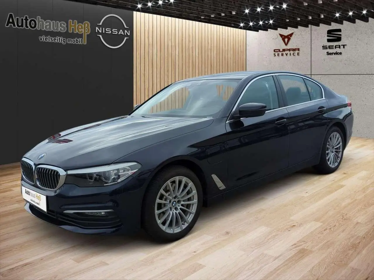 Photo 1 : Bmw Serie 5 2019 Hybride