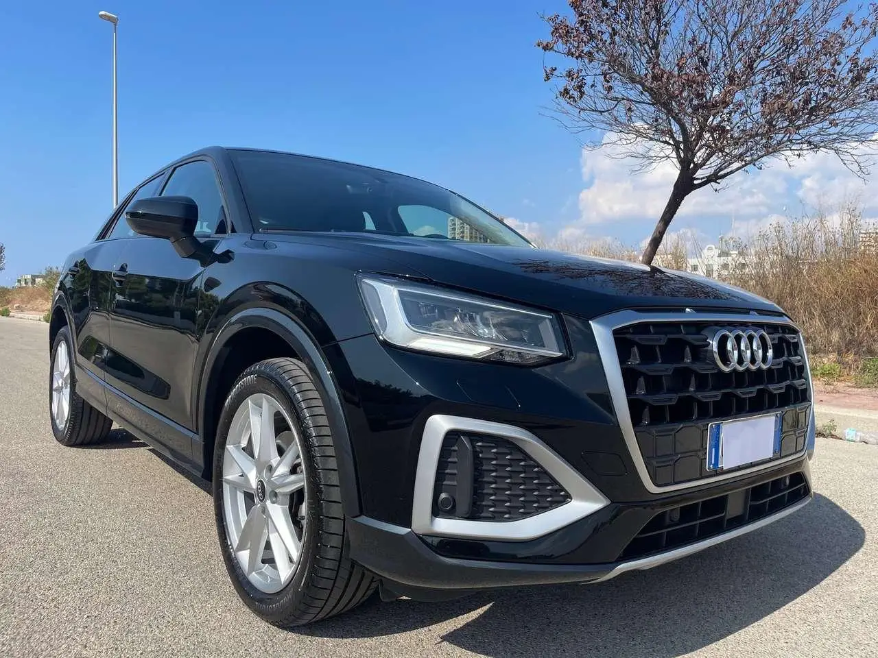 Photo 1 : Audi Q2 2021 Diesel