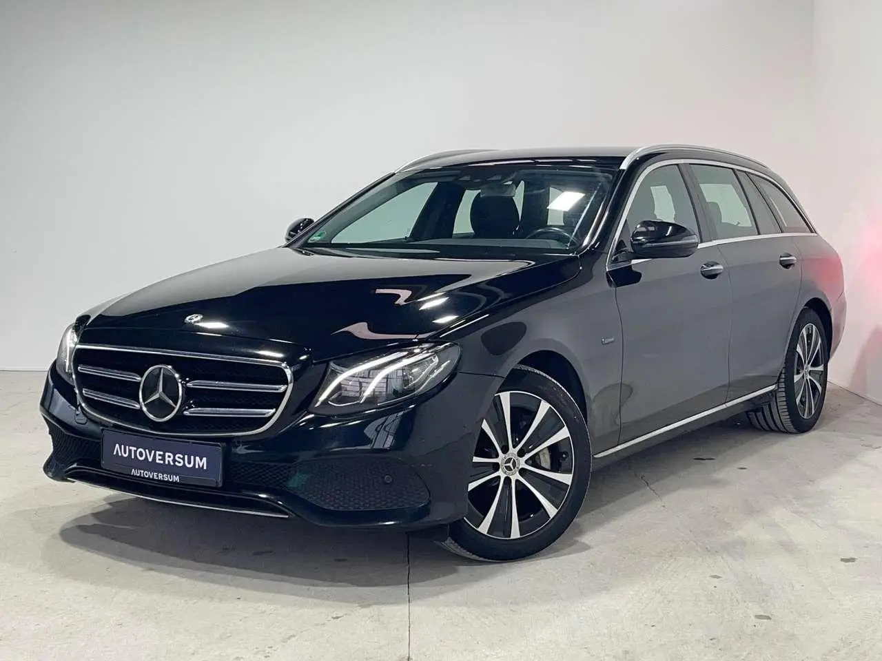 Photo 1 : Mercedes-benz Classe E 2019 Hybride