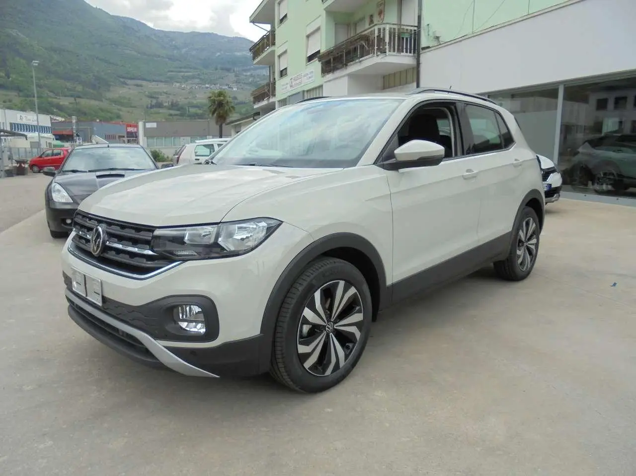 Photo 1 : Volkswagen T-cross 2022 Petrol