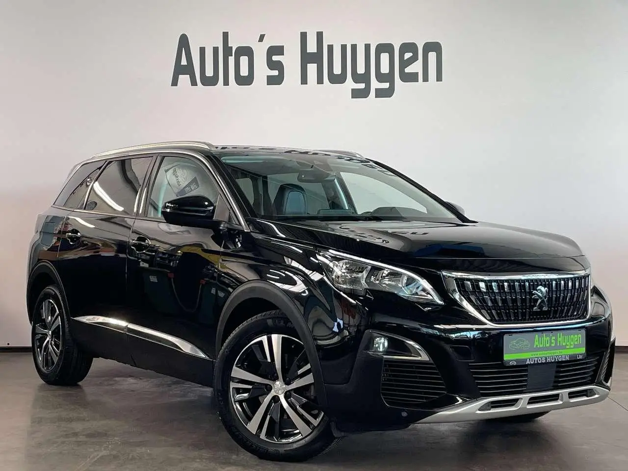 Photo 1 : Peugeot 5008 2020 Petrol