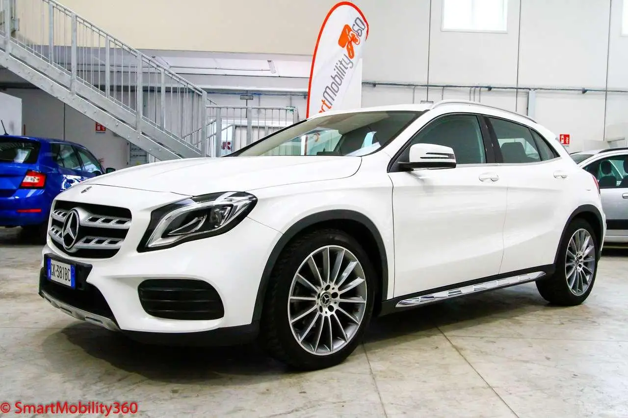 Photo 1 : Mercedes-benz Classe Gla 2020 Essence