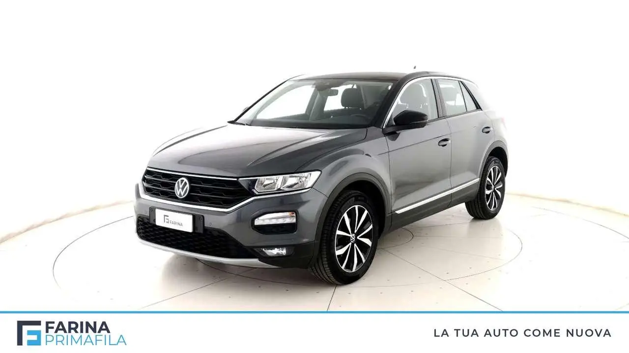 Photo 1 : Volkswagen T-roc 2021 Essence