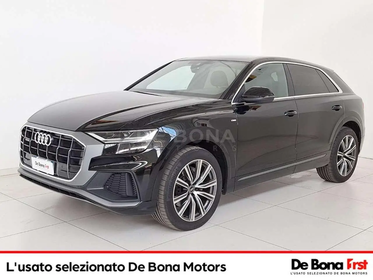 Photo 1 : Audi Q8 2022 Hybride