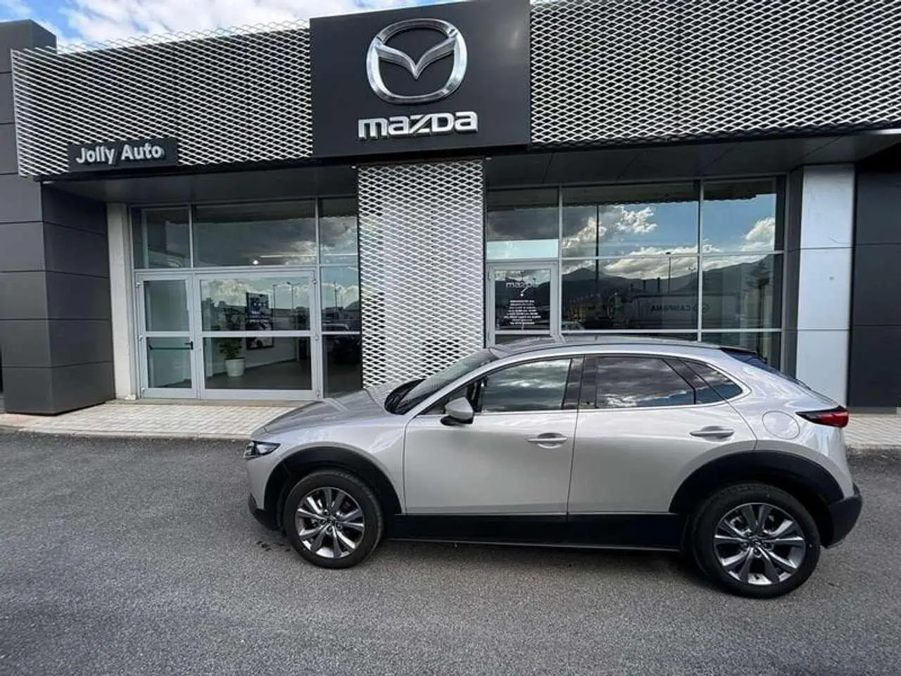 Photo 1 : Mazda Cx-30 2023 Hybride