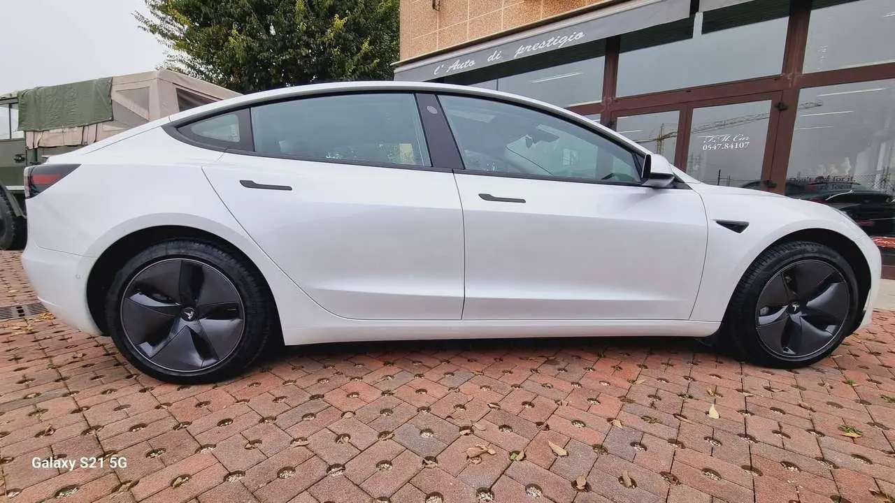 Photo 1 : Tesla Model 3 2021 Électrique