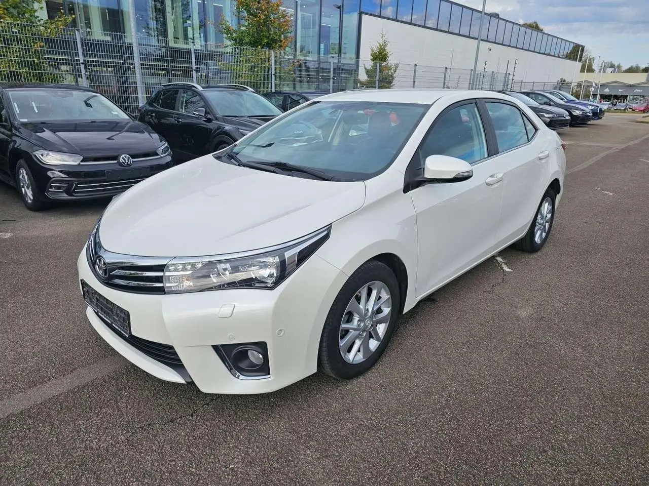 Photo 1 : Toyota Corolla 2016 Petrol