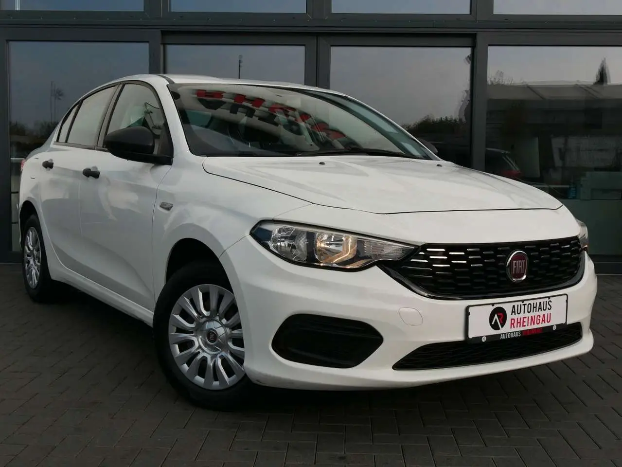 Photo 1 : Fiat Tipo 2016 Petrol