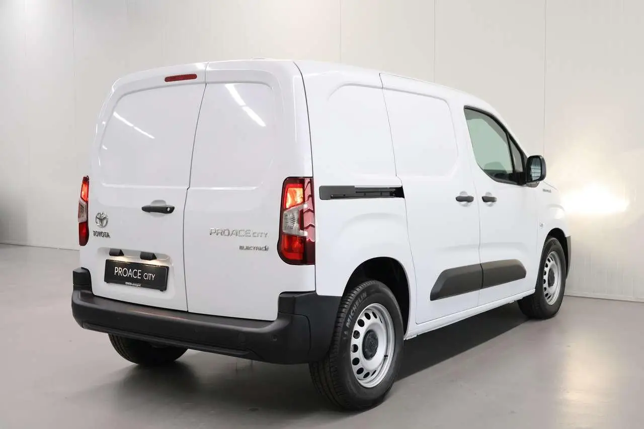 Photo 1 : Toyota Proace 2024 Électrique