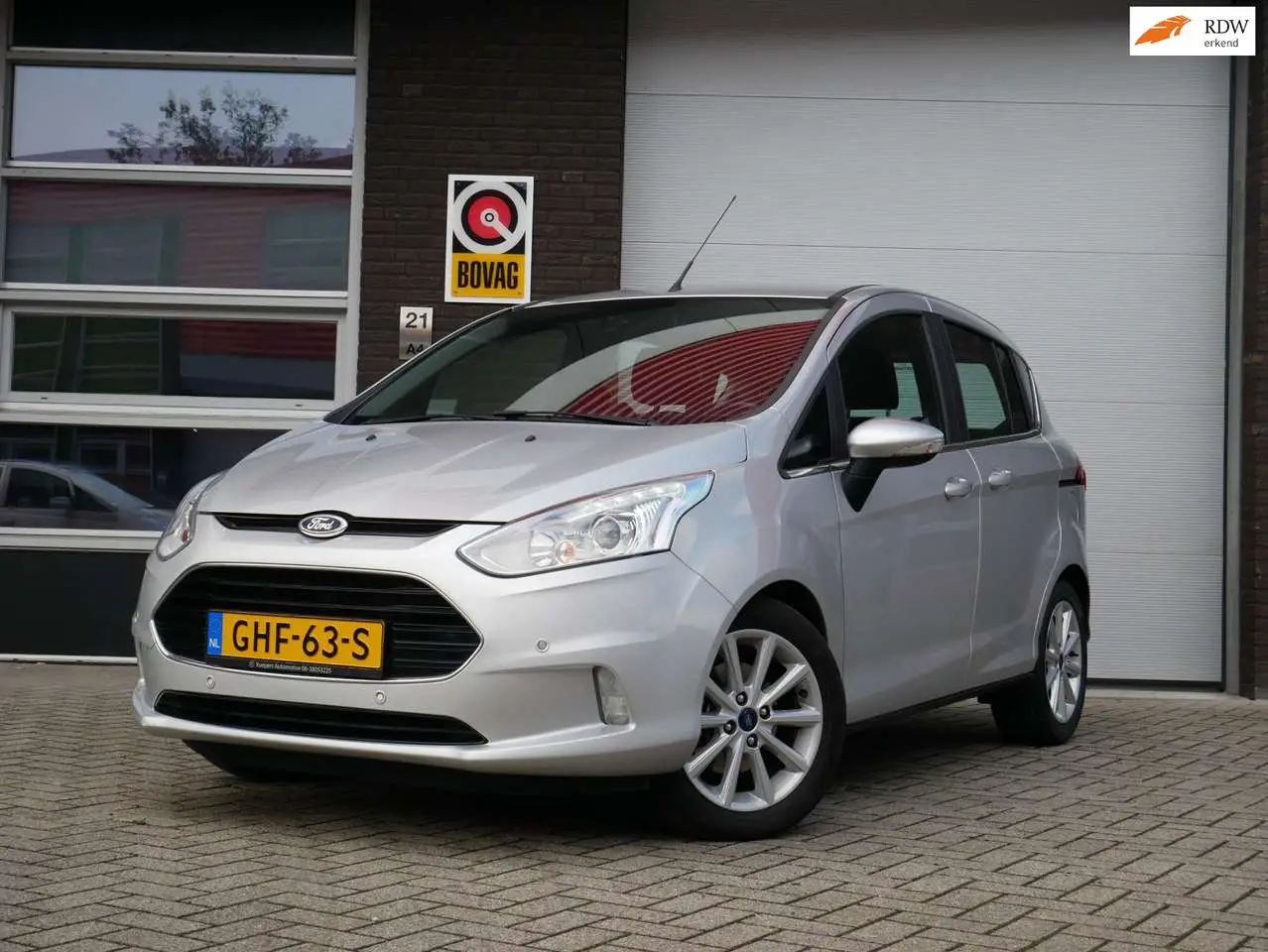 Photo 1 : Ford B-max 2015 Petrol