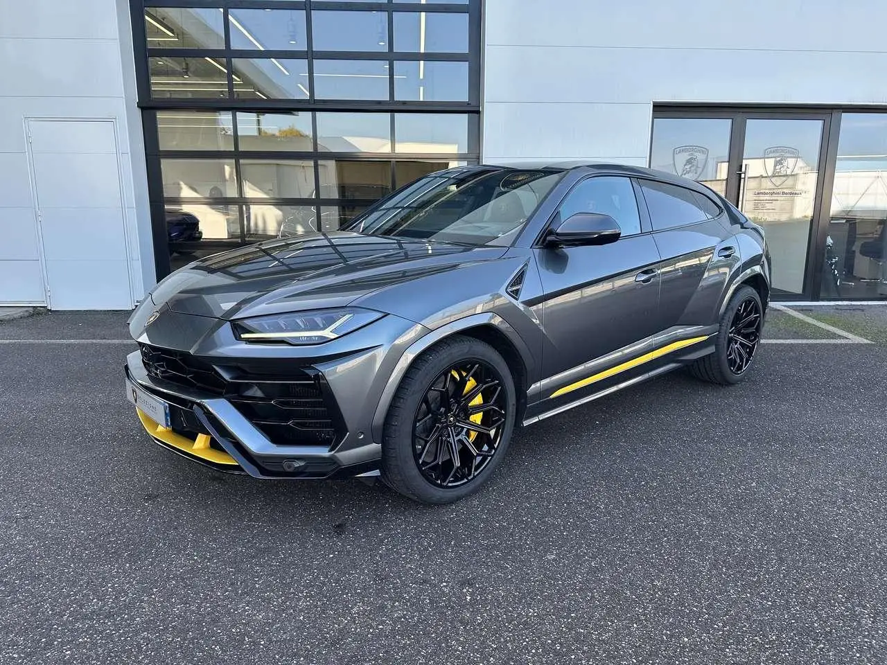 Photo 1 : Lamborghini Urus 2019 Petrol