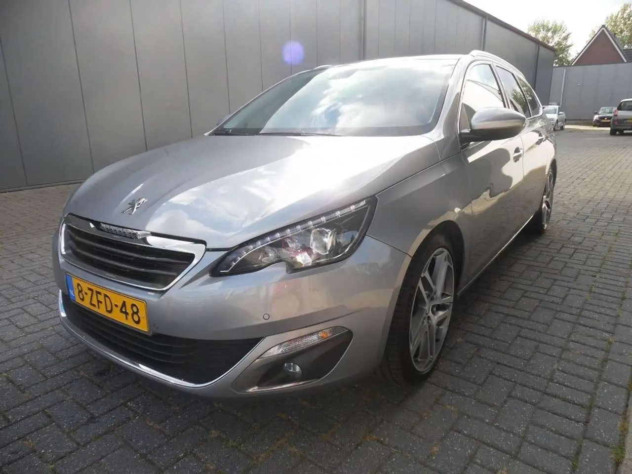 Photo 1 : Peugeot 308 2015 Petrol