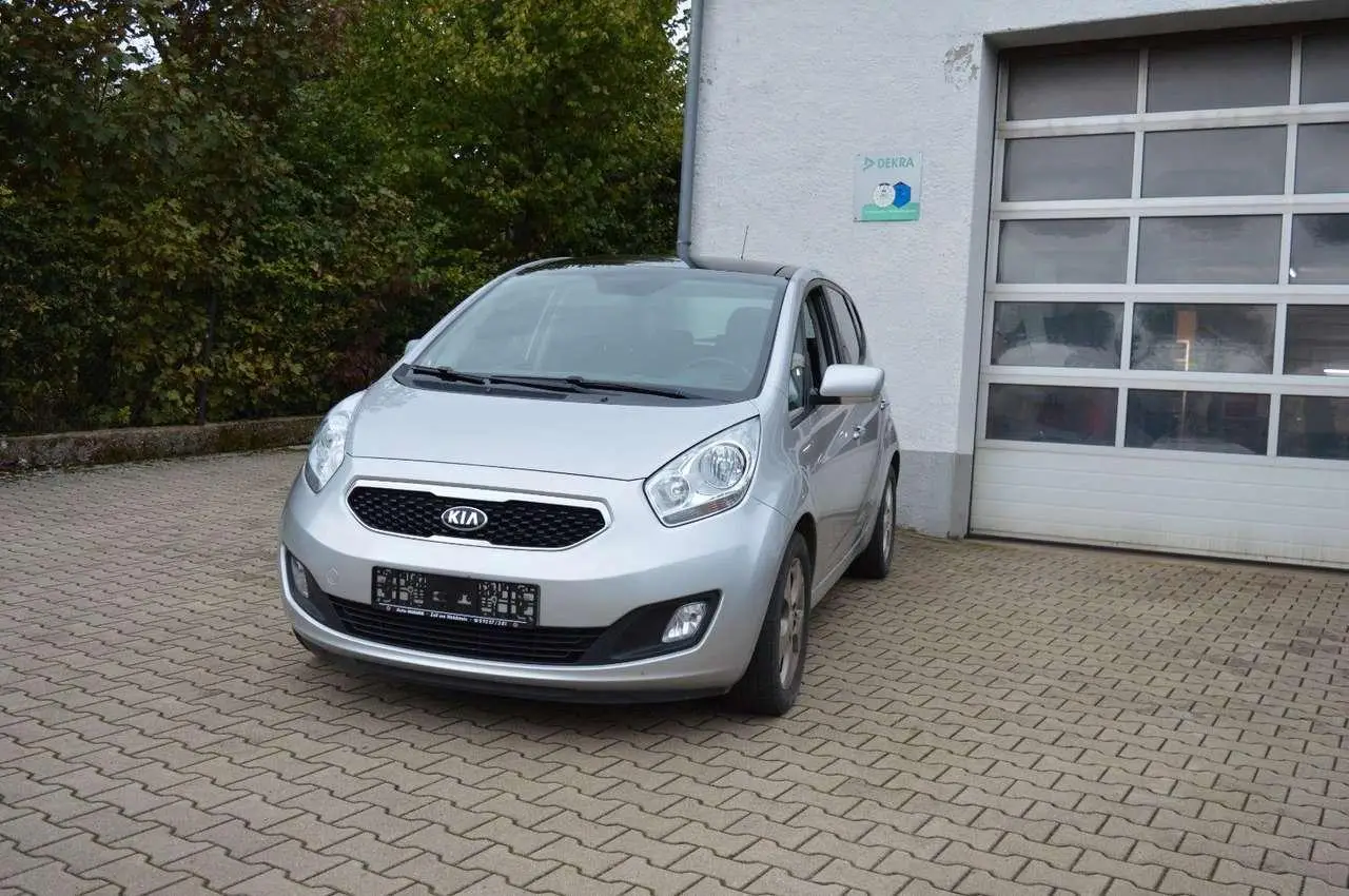 Photo 1 : Kia Venga 2015 Petrol