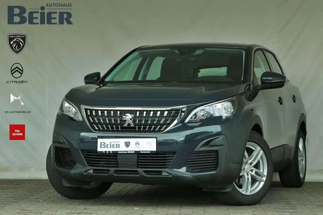 Photo 1 : Peugeot 3008 2017 Petrol