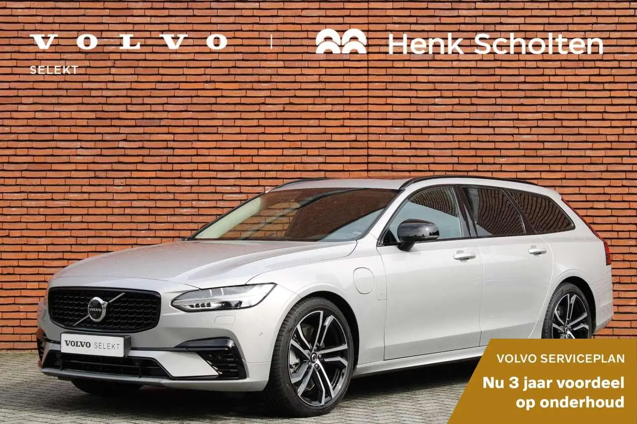 Photo 1 : Volvo V90 2024 Hybride