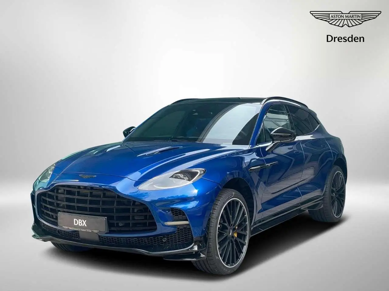 Photo 1 : Aston Martin Dbx 2024 Petrol