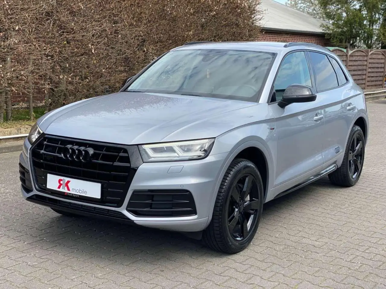 Photo 1 : Audi Q5 2018 Petrol