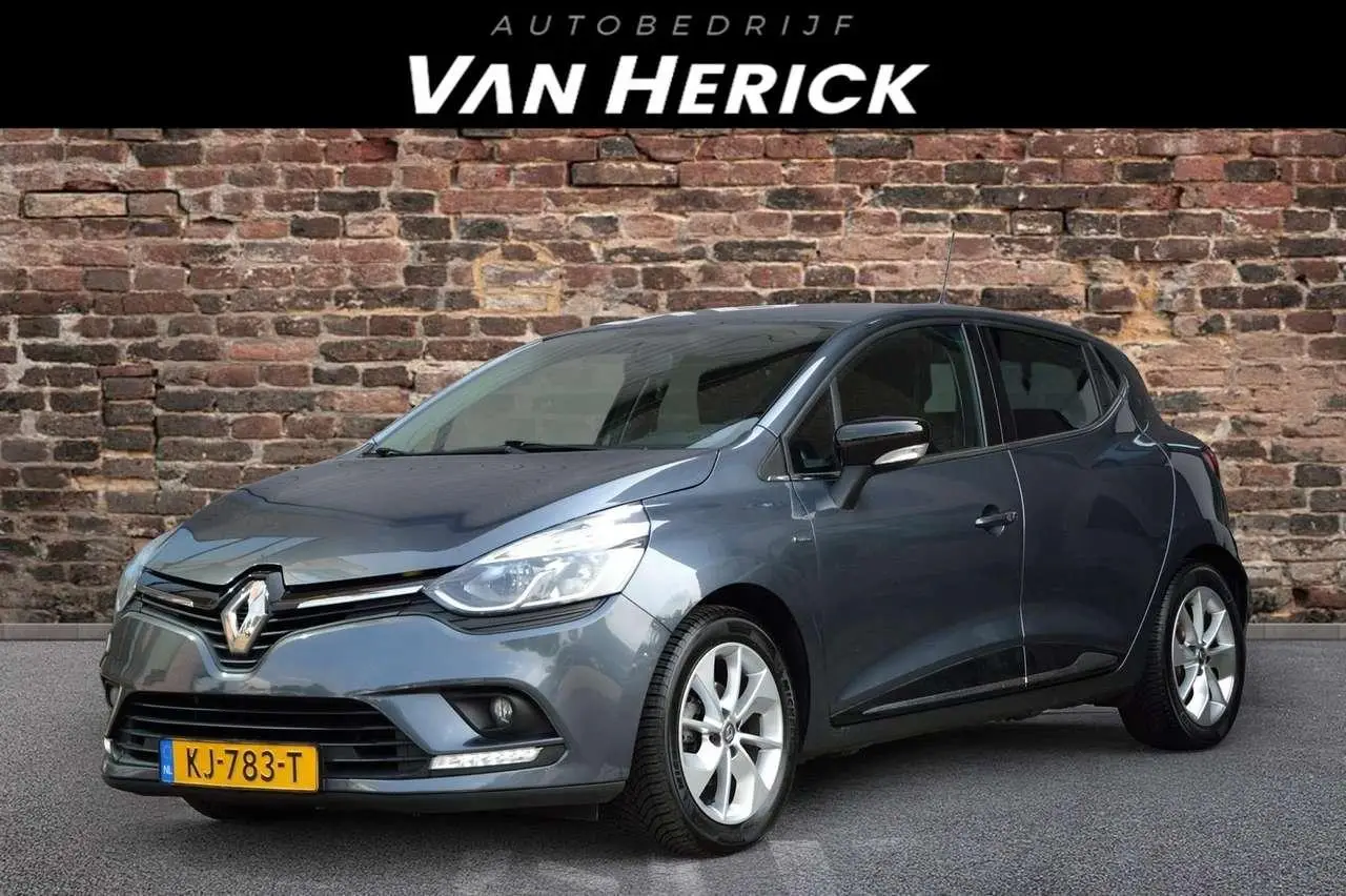 Photo 1 : Renault Clio 2016 Petrol